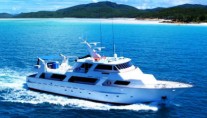 Motor Yacht Mustique